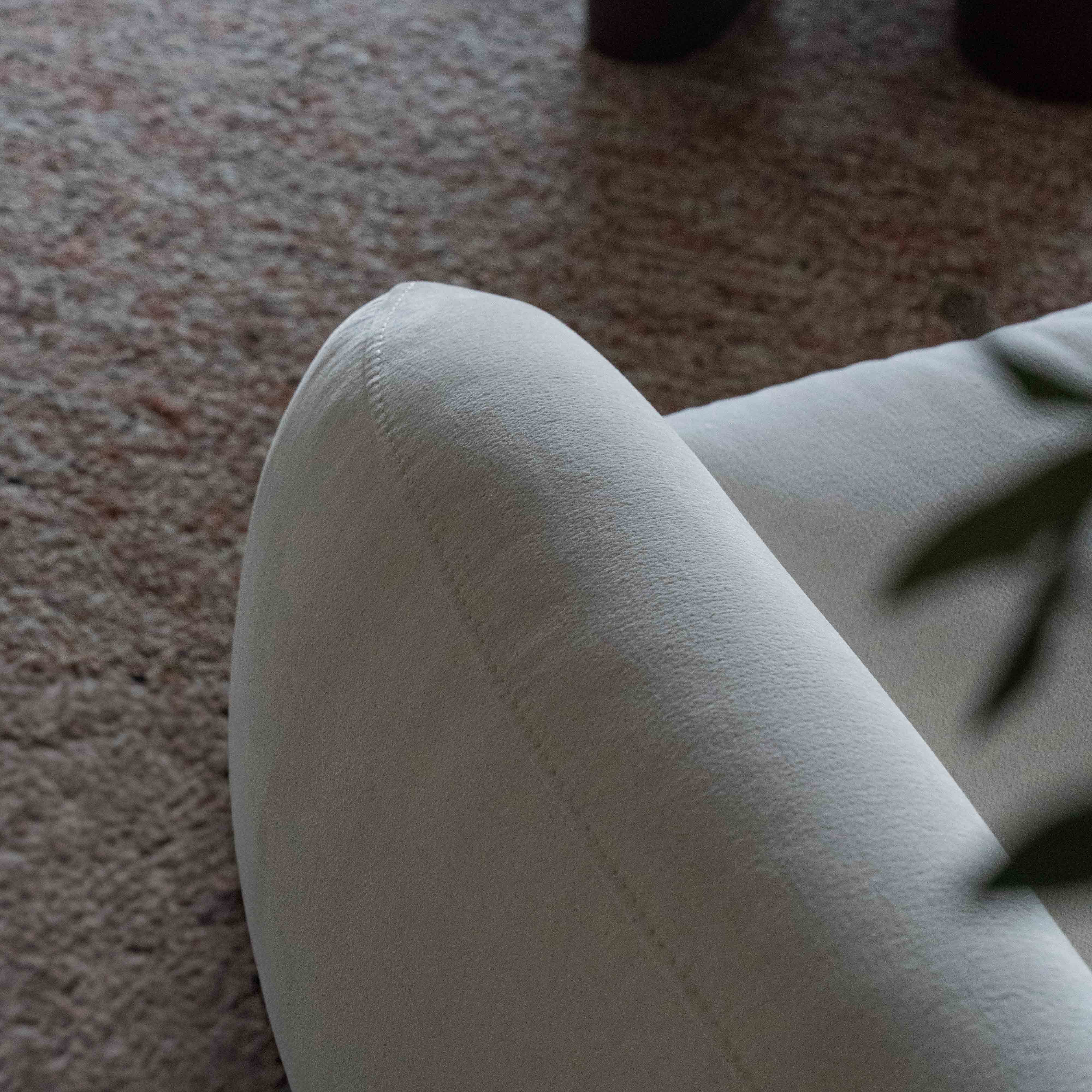 Nova Modern & Luxury - Zero Gravity Recliner Sofa