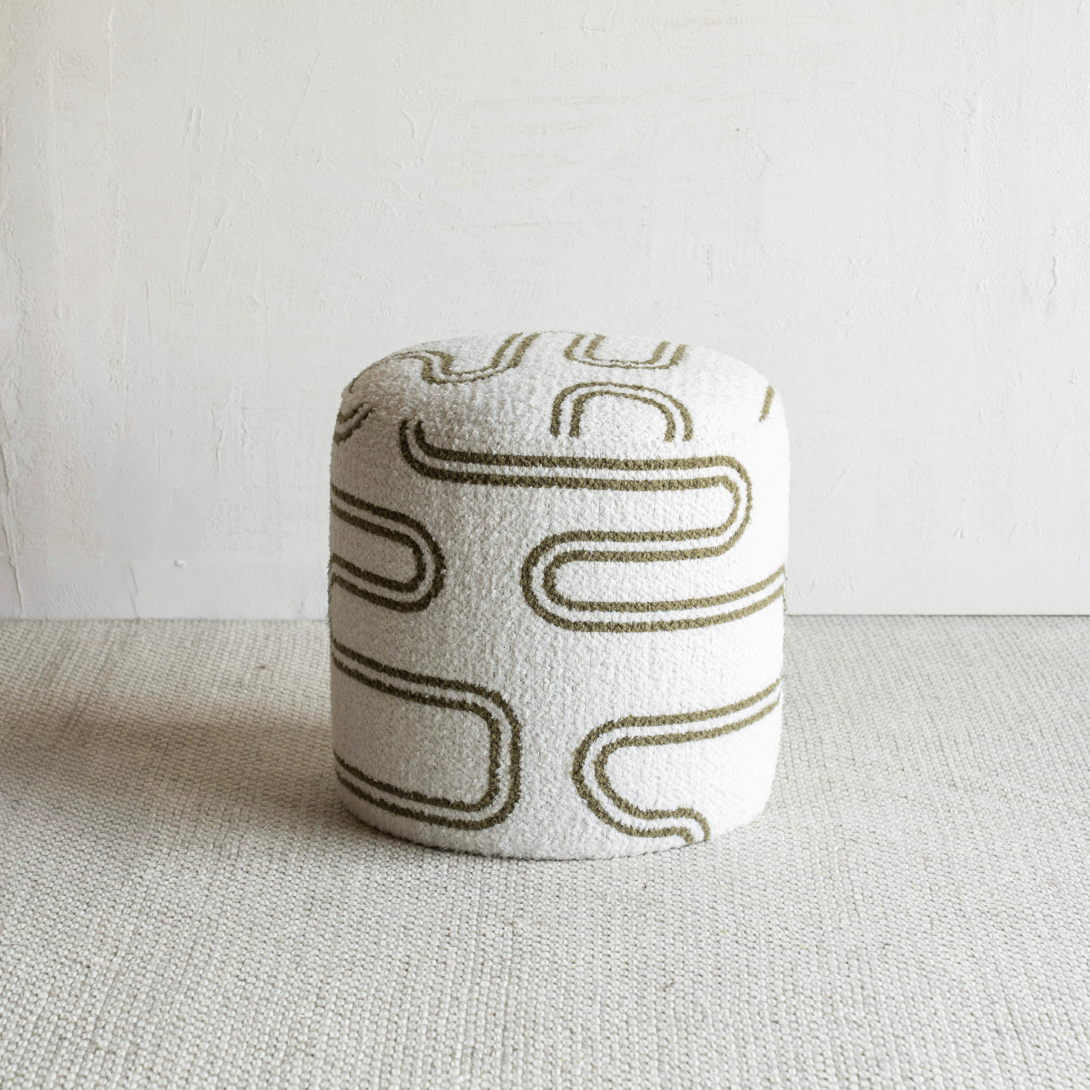 Blanc Curve Round Stool | Pouf