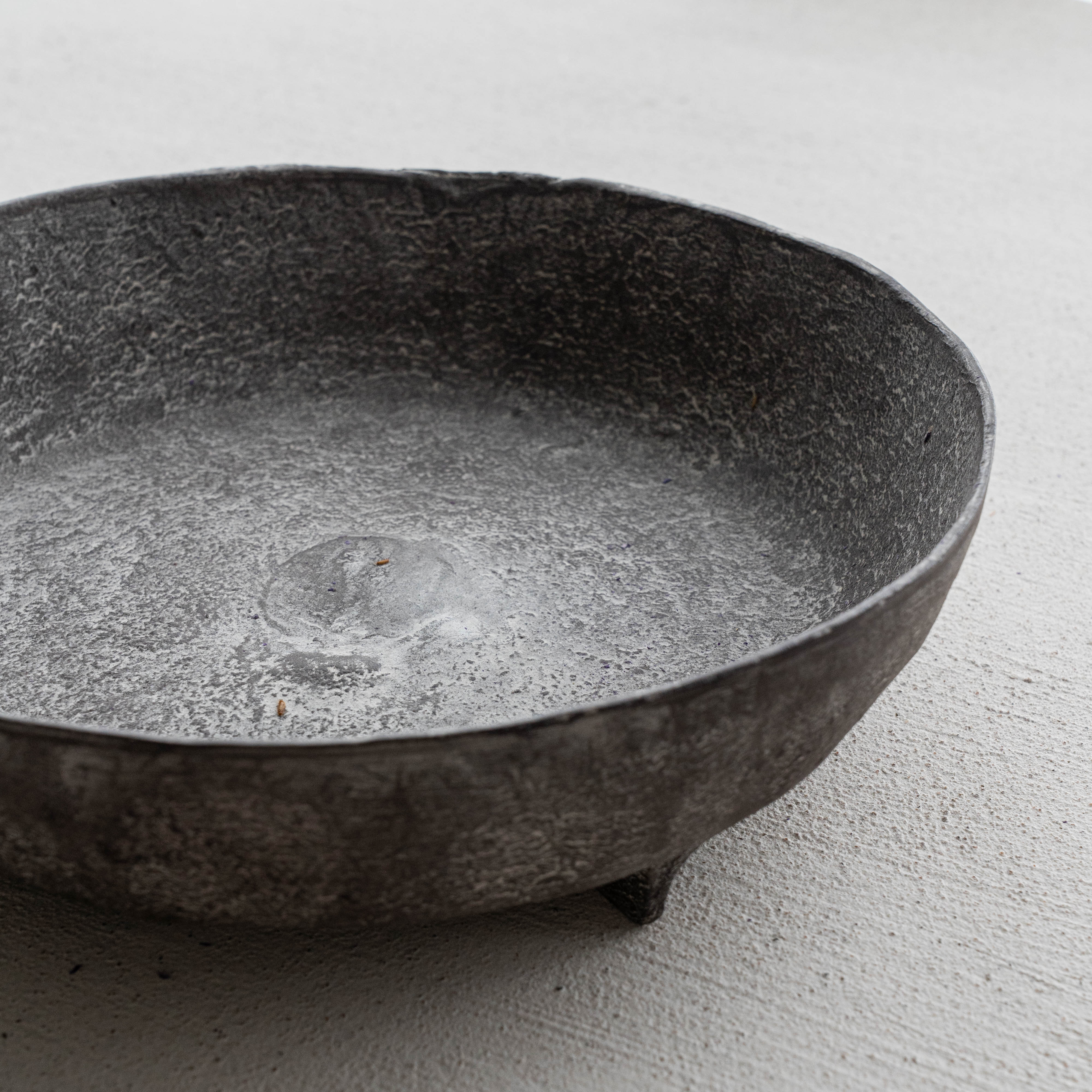 Zinnia Decorative Aluminium Rustic Bowl - SE-73830