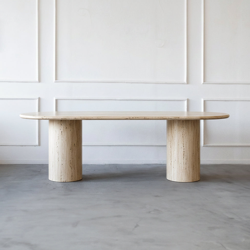 طاولة طعام بيضاوية من رخام الترافرتين النخيل